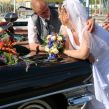 <p>Hochzeitsfoto mit Cadillac Seefischmarkt Kiel</p>