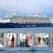 <p>Mein Schiff, Hochzeitsreise ab Kiel, Brautpaar in den Flitterwochen</p>